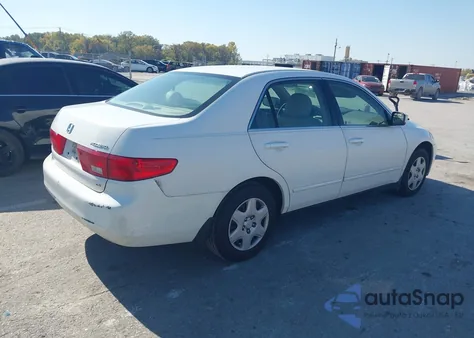2005 Honda Accord 2.4 Lx z USA, uszkodzony, nr VIN 1HGCM56495A134484